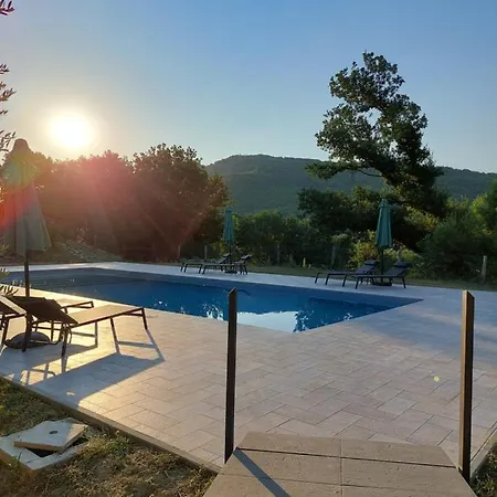 Pozzo Dei Cocci Κατάλυμα σε φάρμα Morleschio